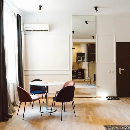 Gala Athenaeum - Amazing Arhitecture Apartment